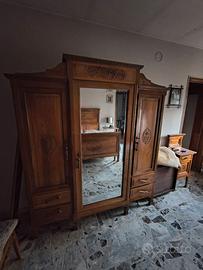 Mobili legno massello