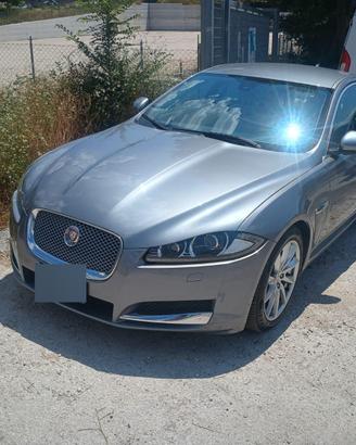 JAGUAR XF 2.2 D Limited Edition