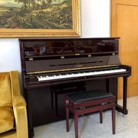Pianoforte a muro Steiner, con panchetta