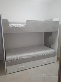 LETTO A CASTELLO + 2 MATERASSI – USATO POCHISSIMO