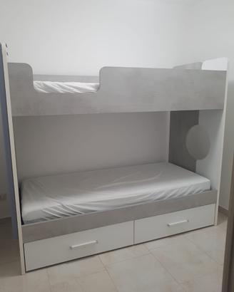 LETTO A CASTELLO + 2 MATERASSI – USATO POCHISSIMO