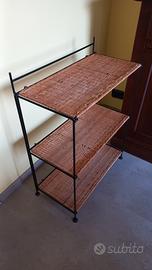 mobile etnico ferro battuto e midollino 