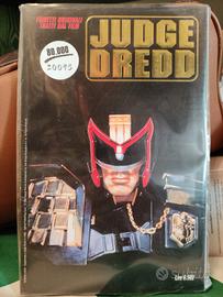Fumetto Judge Dredd numero unico e numerato
