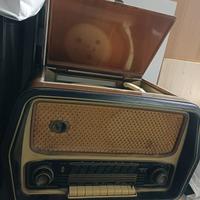 radio giradischi Magnadyne antica 