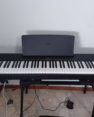 Pianoforte digitale yamaha p-145BTB