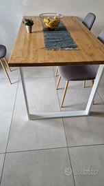 Tavolo  cucina o sala in legno lamellare 
