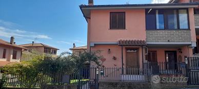 Villa bifamiliare Oriolo Romano [OR169VRG]