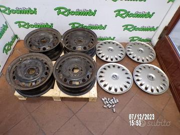 CERCHI IN FERRO VOLVO S40 DA 15 X 6 ET 44 1998