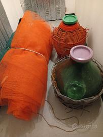 Damigiane e reti per olive