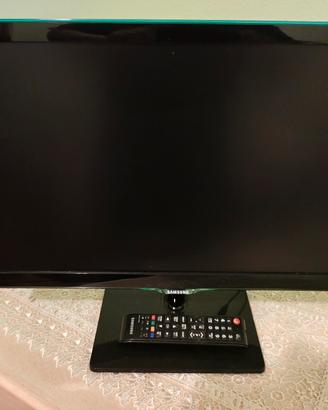 Tv Monitor  22 pollici  Samsung No Smart TV 