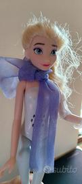 Bambola Frozen 2Talking Elsa and Friends 