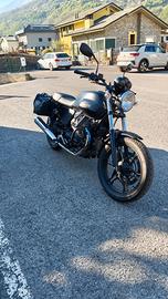 Moto Guzzi V7 II STONE ABS