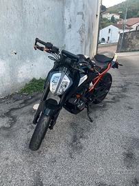 KTM DUKE 125