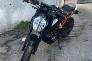 KTM DUKE 125