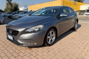 Volvo V40 D2 1.6 SUMMUM