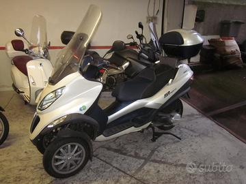 PIAGGIO MP3 300 HYBRID