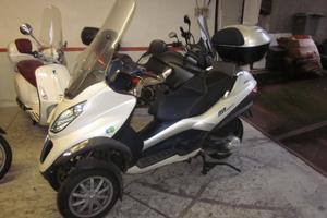 PIAGGIO MP3 300 HYBRID