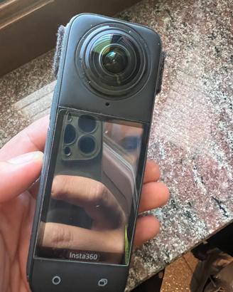 Insta360 x4