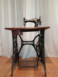Macchina da cucire d'epoca SINGER SPHINX 