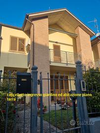 Viletta a schiera, abitabile da subito. LEGGI