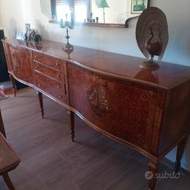 Buffet Anni '60 molto grande.