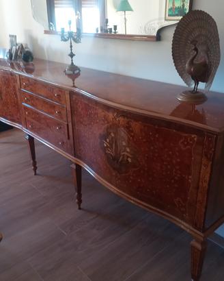 Buffet Anni '60 molto grande.