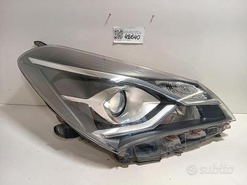 FARO ANTERIORE DX ALLO XENO TOYOTA Yaris Serie 811