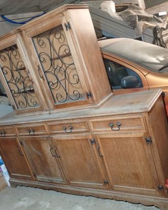mobile antico in legno