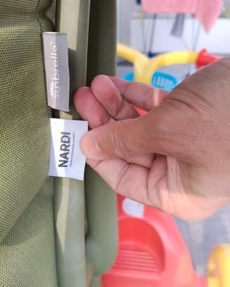 Tavolini e poltrone giardino terrazzo Nardi. 