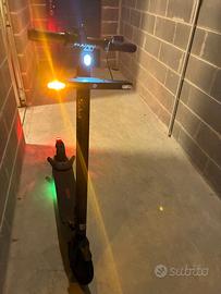 Monopattino Ninebot E25E