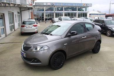 LANCIA - Ypsilon - 1.0 FireFly 5p.S&S Hyb. Gold Pl