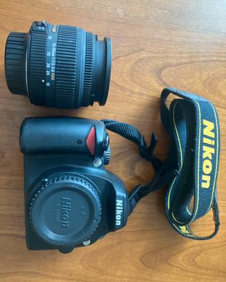 Nikon D60 con Sigma 18-50 HSM obiettivo