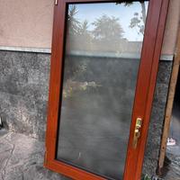 N.2 Infissi finestra con vetro satinato (bagno)