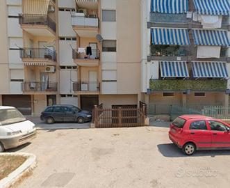 Locale molto ampio al piano interrato