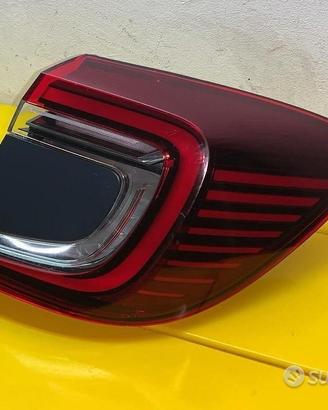 Stop fanale posteriore dx sx renault captur 2022