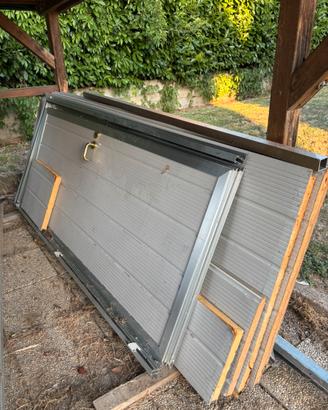 Parete prefabbricata con porta