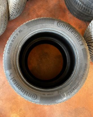 Gomme 235/55 R17