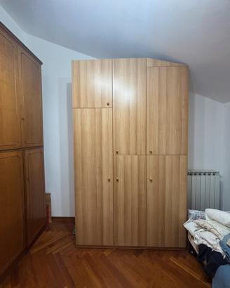 Armadio in legno