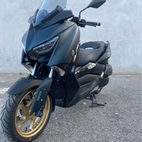 Yamaha X-max 300 tech max , giugno 2022 .