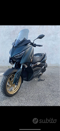 Yamaha X-max 300 tech max , giugno 2022 .