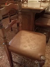 Pesante tavolo e sedie