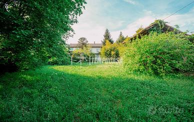 SOLUZIONE INDIPENDENTE CON AMPIO GIARDINO