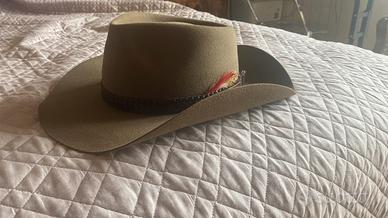 Cappello pelle canguro