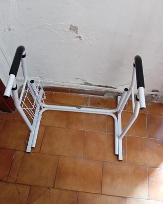 Supporto per WC anziani 