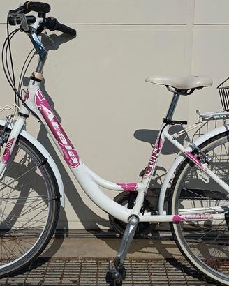 bicicletta da donna o ragazza