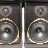 KEF  LOUDSPEAKERS  CASSE