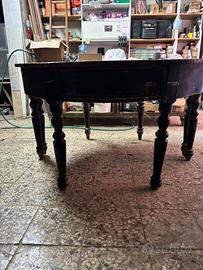 Tavolo rotondo “mezzi tondi” antichi