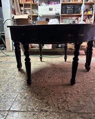 Tavolo rotondo “mezzi tondi” antichi