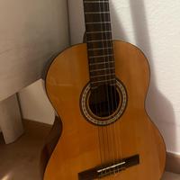 Chitarra con custodia