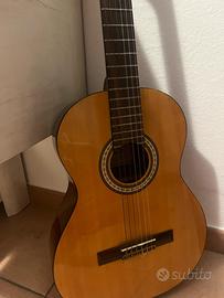 Chitarra con custodia